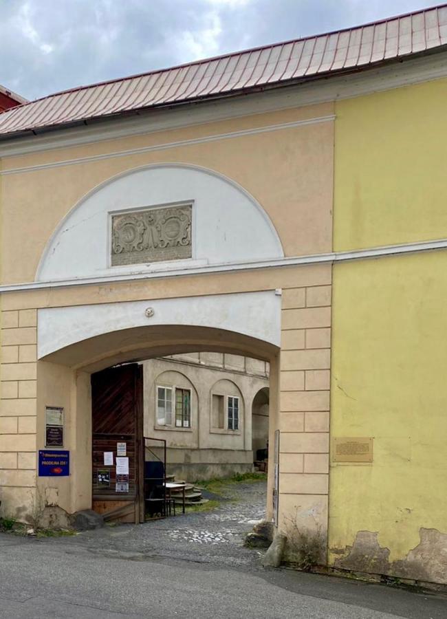 Apartman Gold Na Zamku Ceska Kamenice Exterior photo